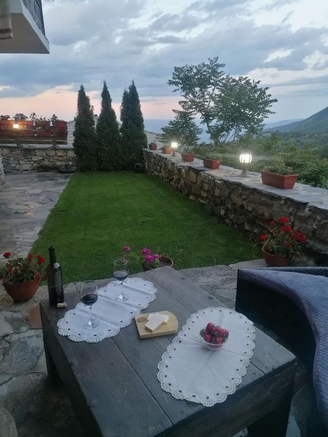 Yancheva Guest House Delchevo Esterno foto