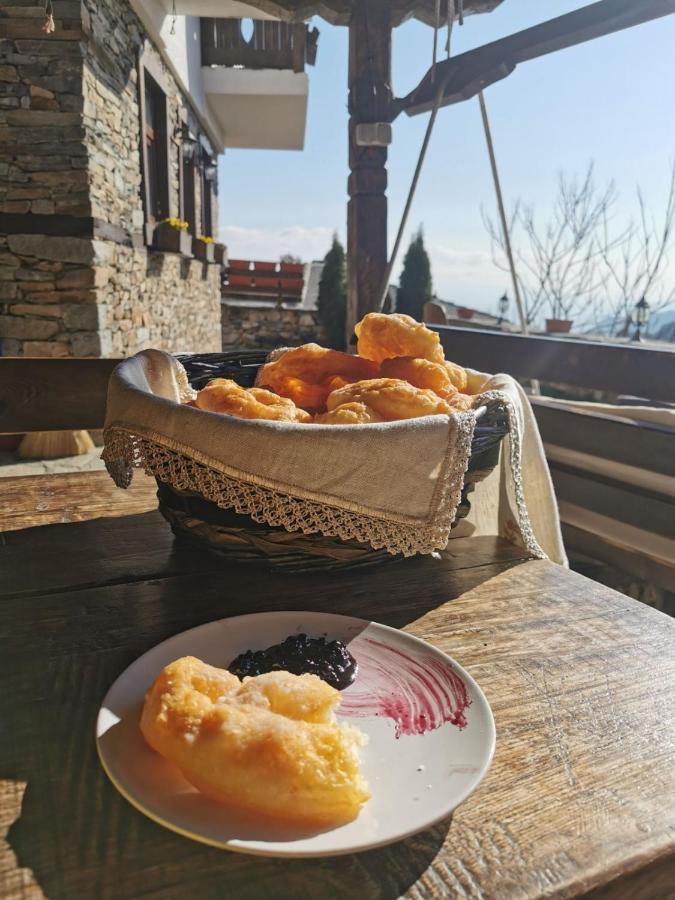 Yancheva Guest House Delchevo Esterno foto