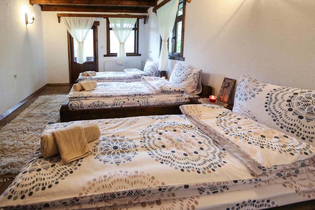 Yancheva Guest House Delchevo Esterno foto